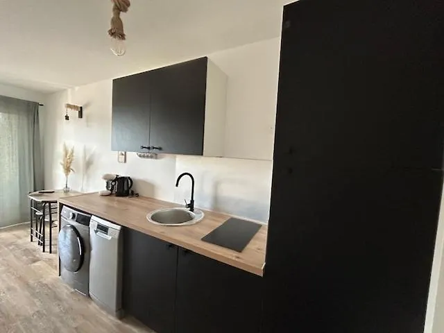 Apartment Hyeres Port Studio 2 Personnes 2 Enfants Vue Hippodrome
